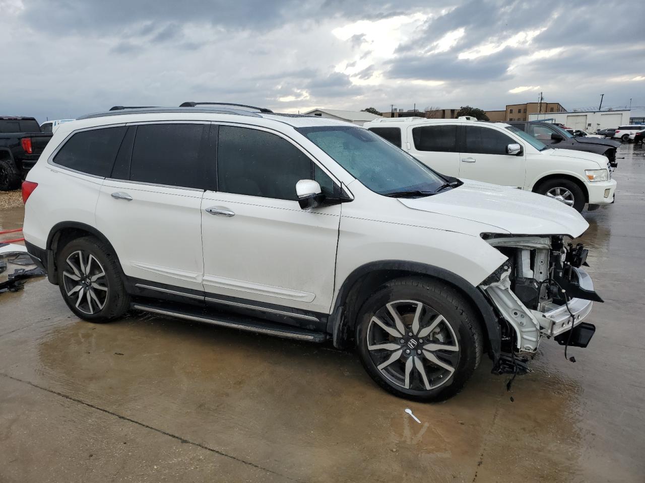 2022 HONDA PILOT TOURING VIN:5FNYF5H65NB028473