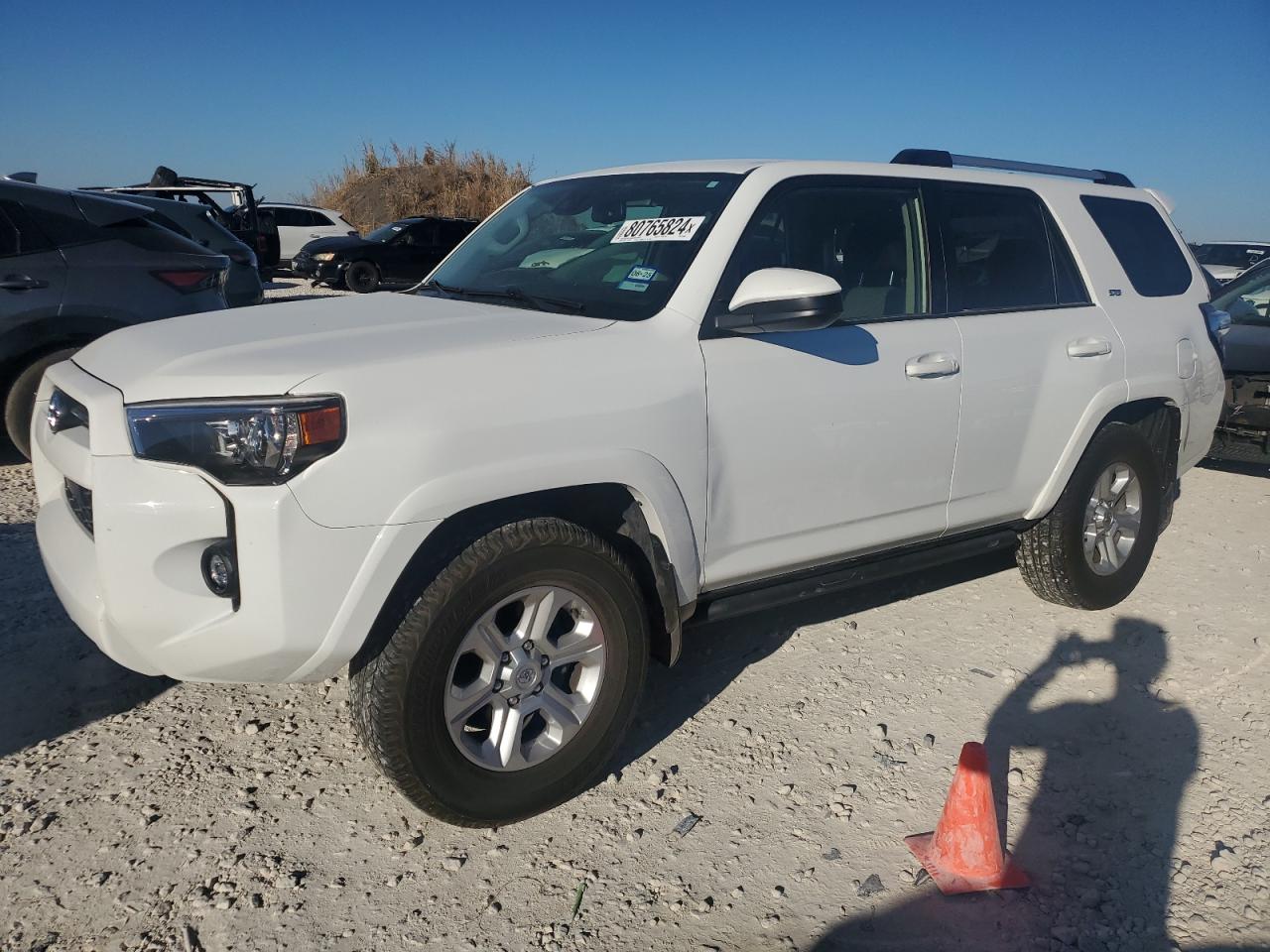 2022 TOYOTA 4RUNNER SR5 VIN:JTEEU5JR8N5263380