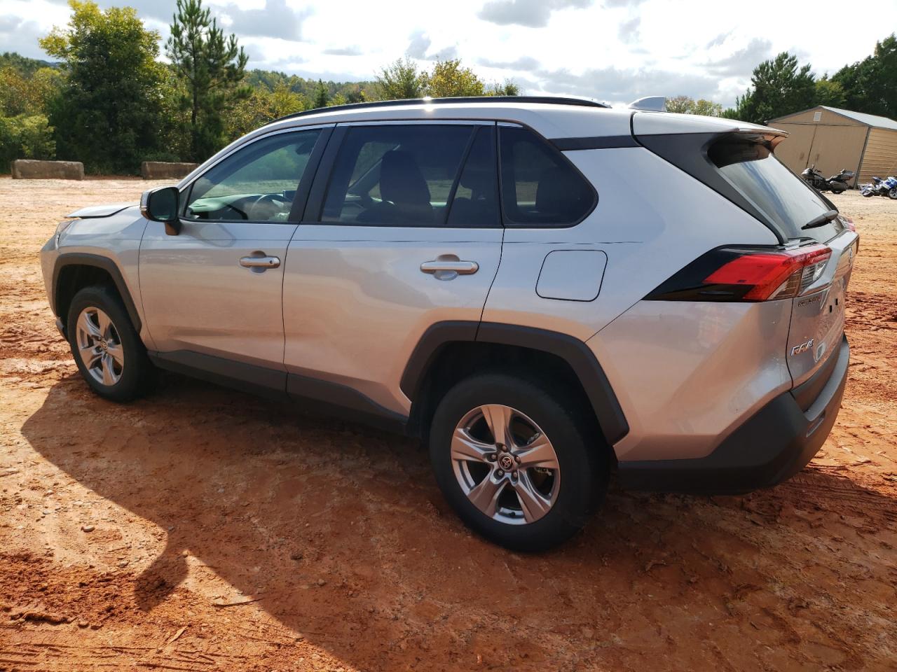 2023 TOYOTA RAV4 XLE VIN:2T3W1RFV5PC237072