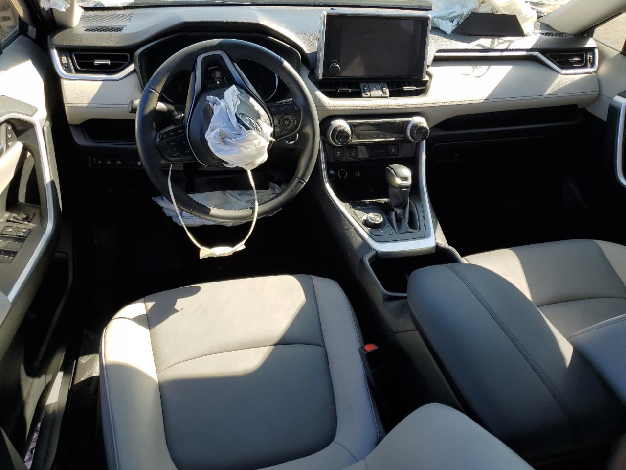 2023 TOYOTA RAV4 XLE PREMIUM VIN:JTMB6RFV8PD115723