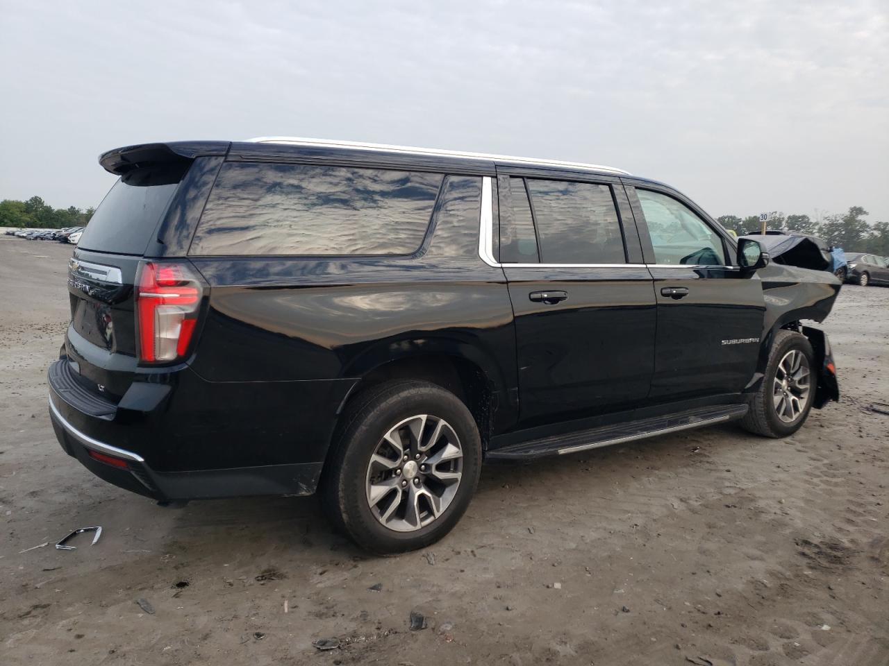 2022 CHEVROLET SUBURBAN K1500 LT VIN:1GNSKCKD0NR358486