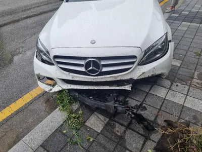 2015 Mercedes-Benz C 200 VIN: