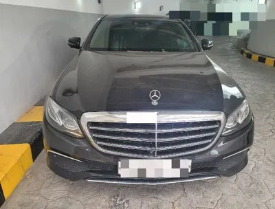 2019 Mercedes-Benz E 300 WDDZF4KB5KA683330 VIN:WDDZF4KB5KA683330