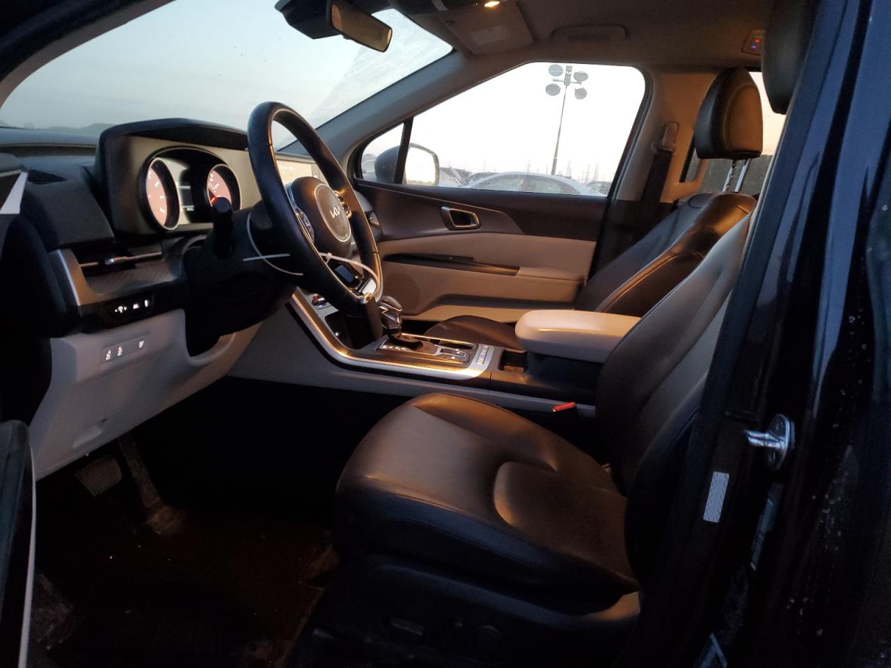2022 KIA CARNIVAL LX VIN:KNDNB4H3XN6122584