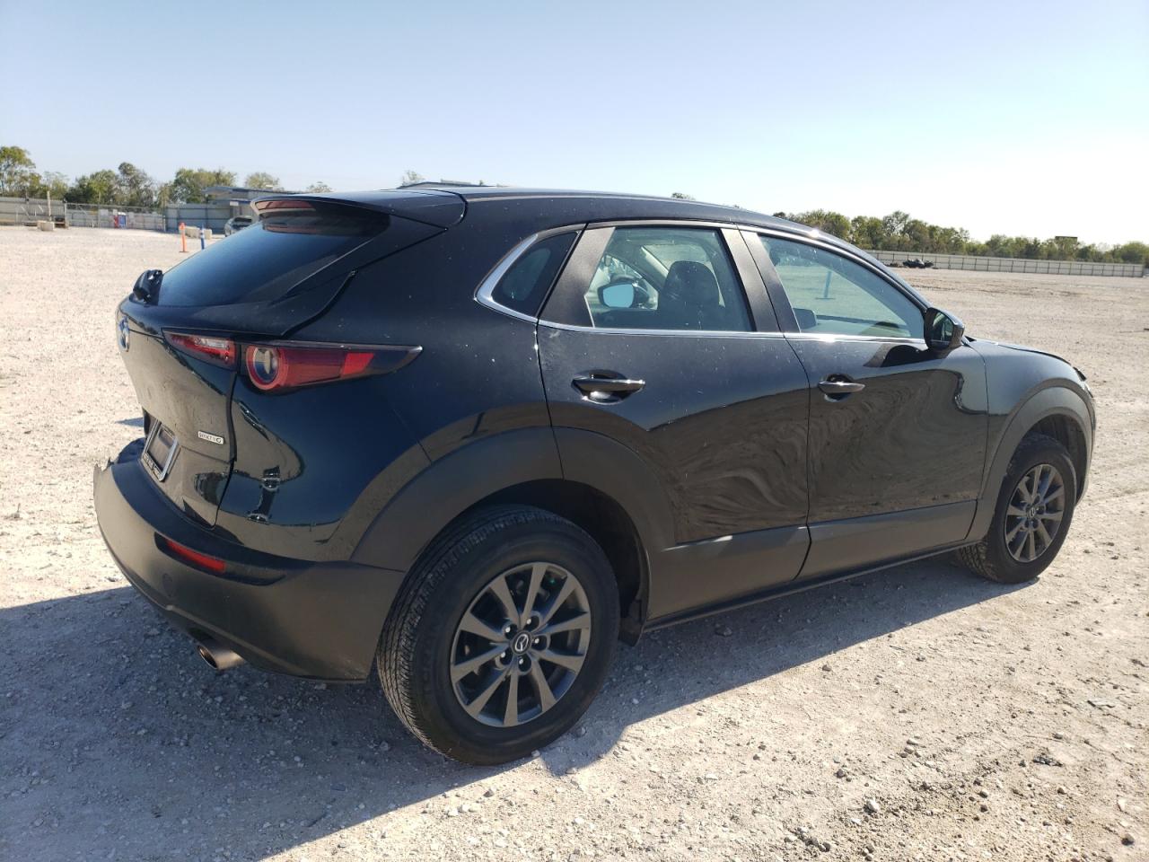 2022 MAZDA CX-30  VIN:3MVDMBAL0NM415235