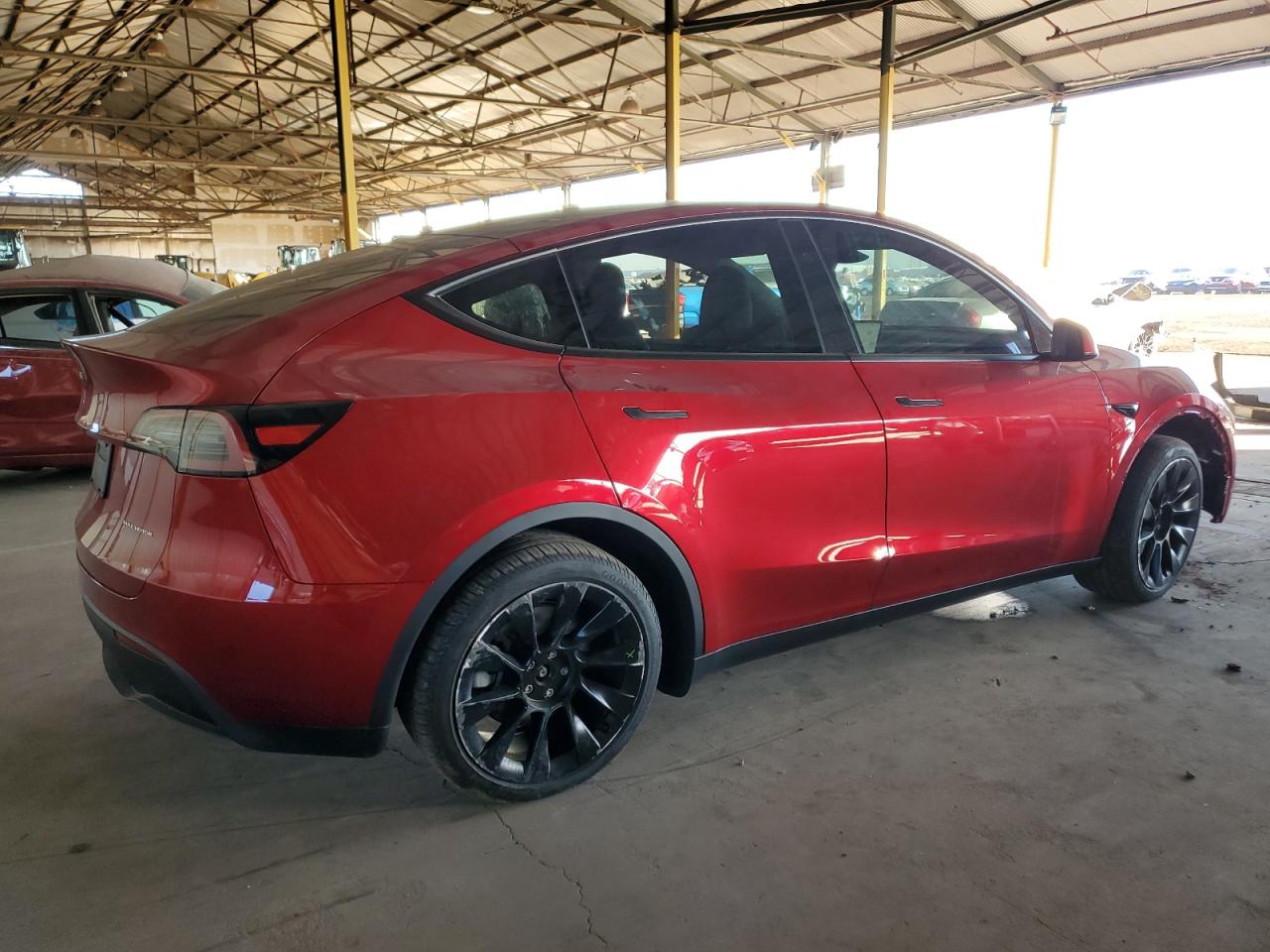 2024 TESLA MODEL Y  VIN:7SAYGDEE0RA276400