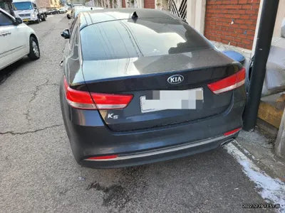 2017 Kia K5 VIN: