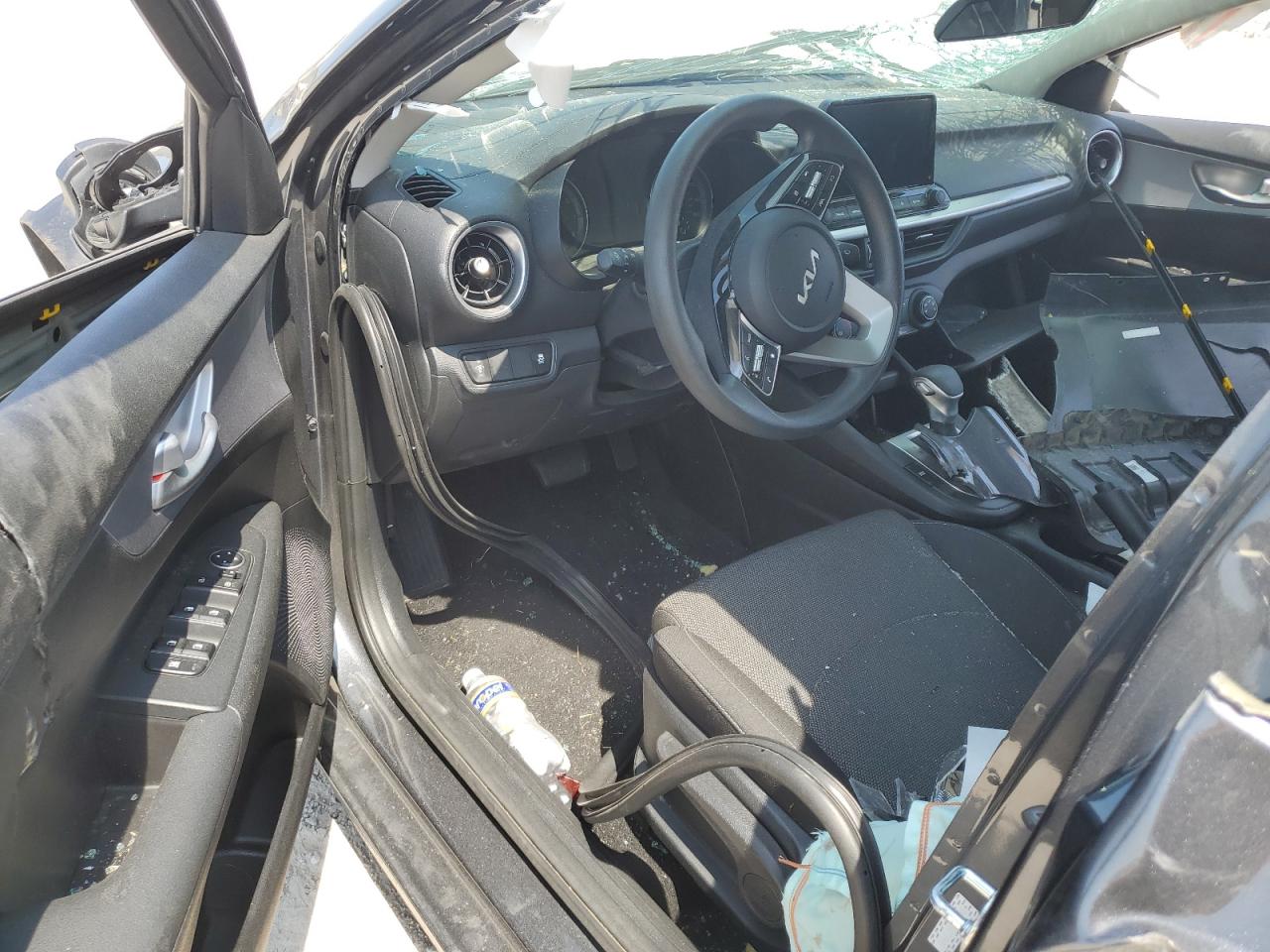 2024 KIA FORTE LX VIN:3KPF24AD5RE739690