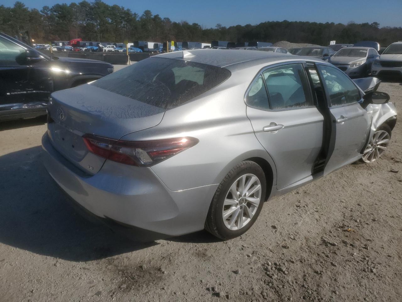 2024 TOYOTA CAMRY LE VIN:4T1C11AK0RU218408