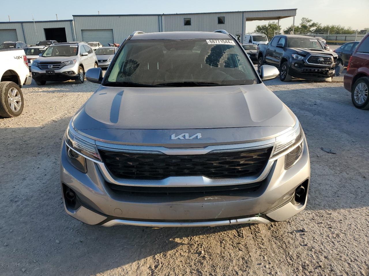 2022 KIA SELTOS EX VIN:KNDERCAA2N7304773