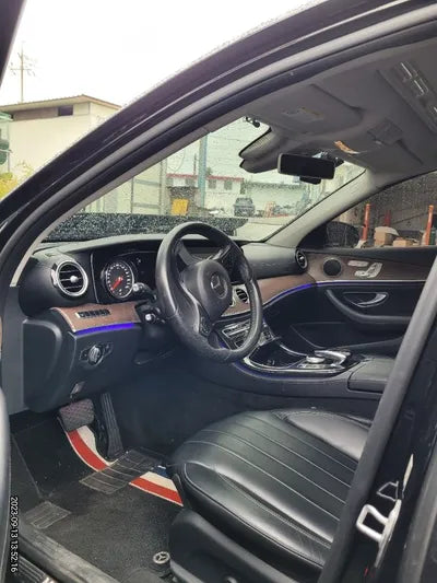 2016 Mercedes-Benz E 220 VIN: