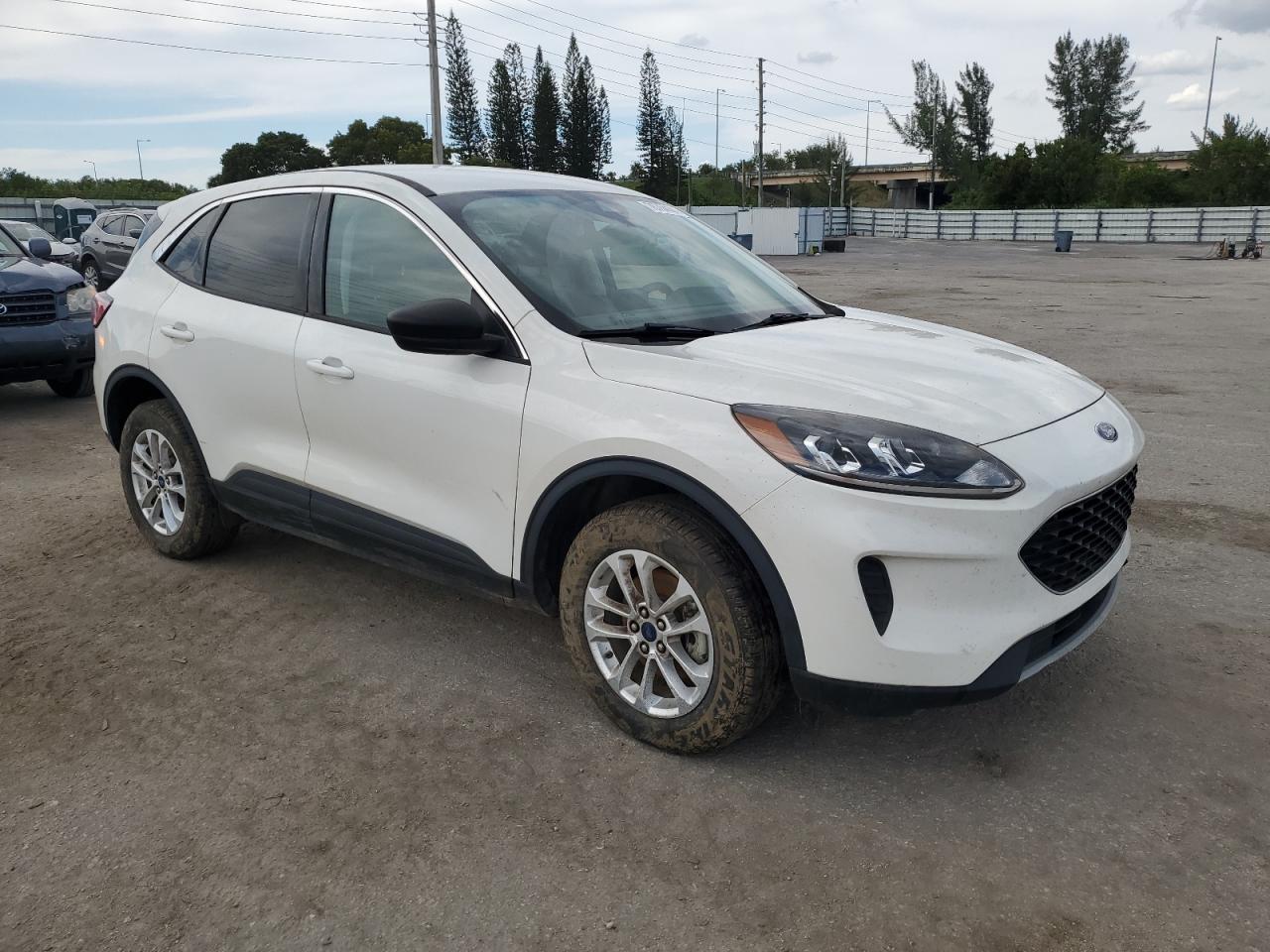 2022 FORD ESCAPE SE VIN:1FMCU9G68NUA60636
