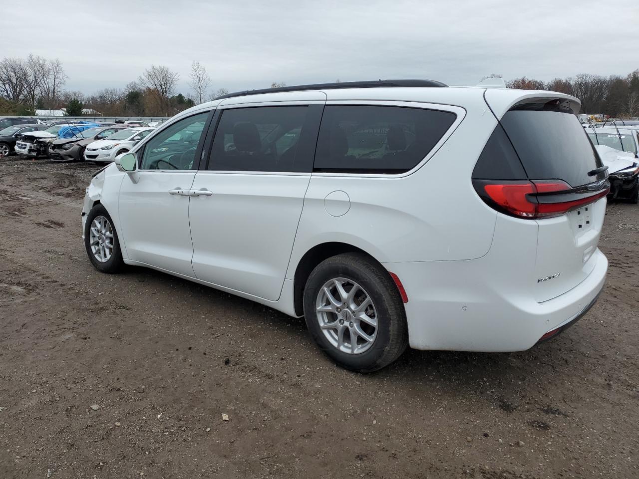 2022 CHRYSLER PACIFICA TOURING L VIN:2C4RC1BG7NR192321