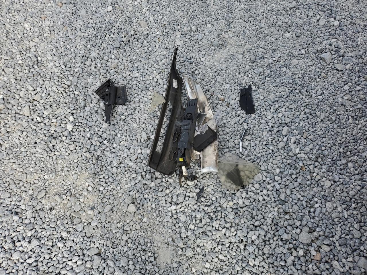 2023 CHEVROLET EQUINOX LT VIN:3GNAXKEG0PS218001