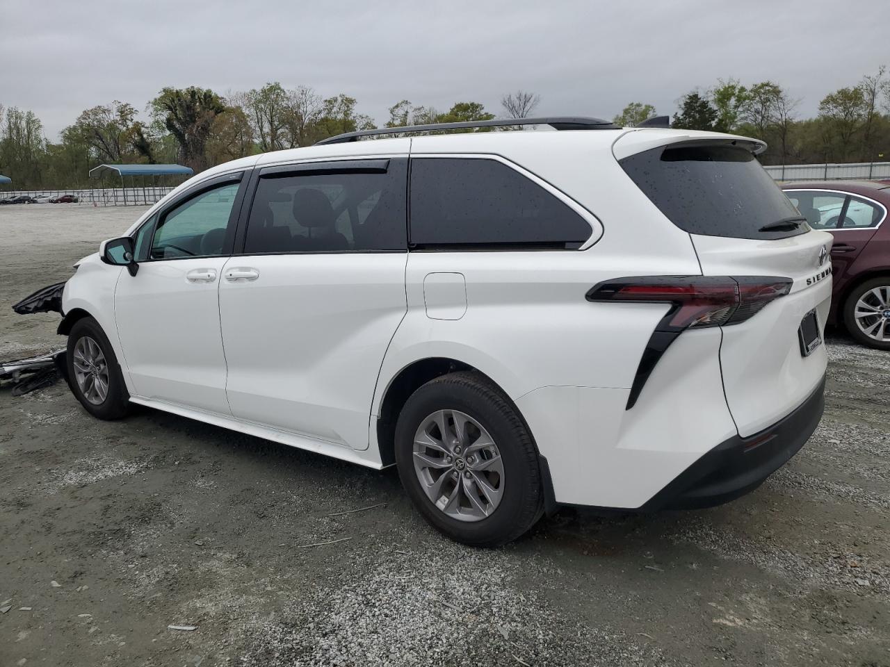 2024 TOYOTA SIENNA LE VIN:5TDKRKEC7RS194677