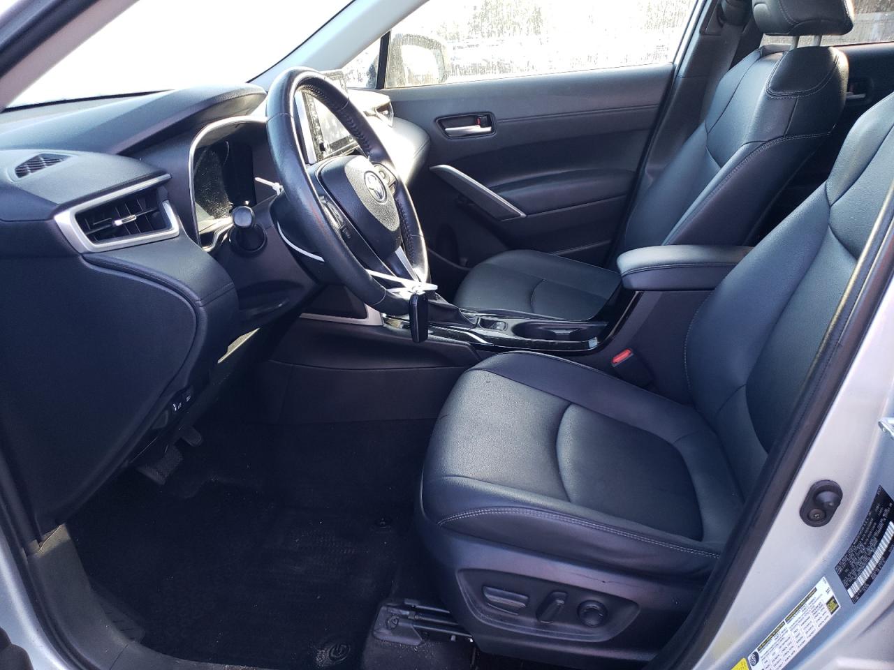 2022 TOYOTA COROLLA CROSS XLE VIN:7MUEAAAG3NV007118