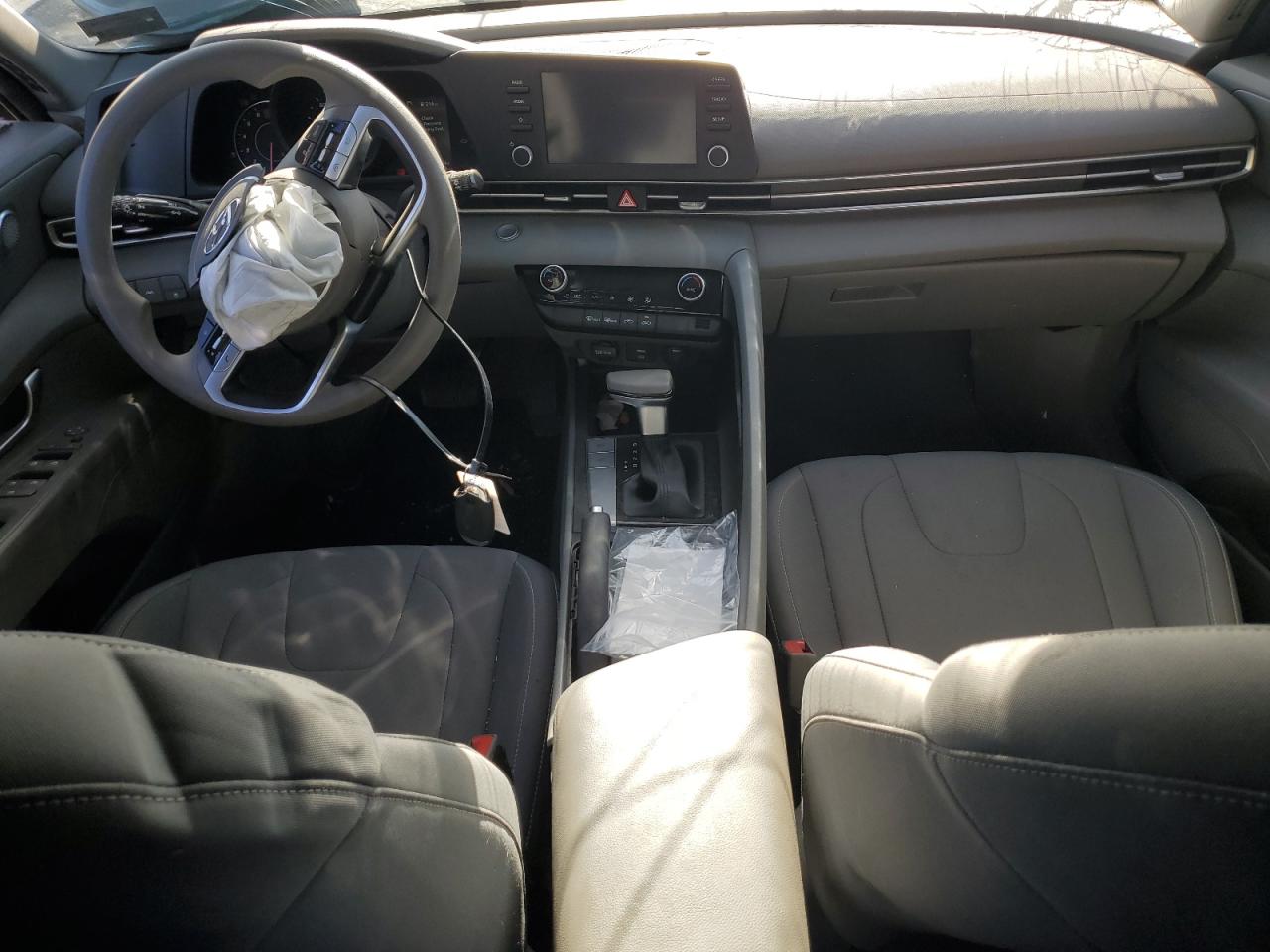 2023 HYUNDAI ELANTRA SEL VIN:5NPLM4AG2PH110811