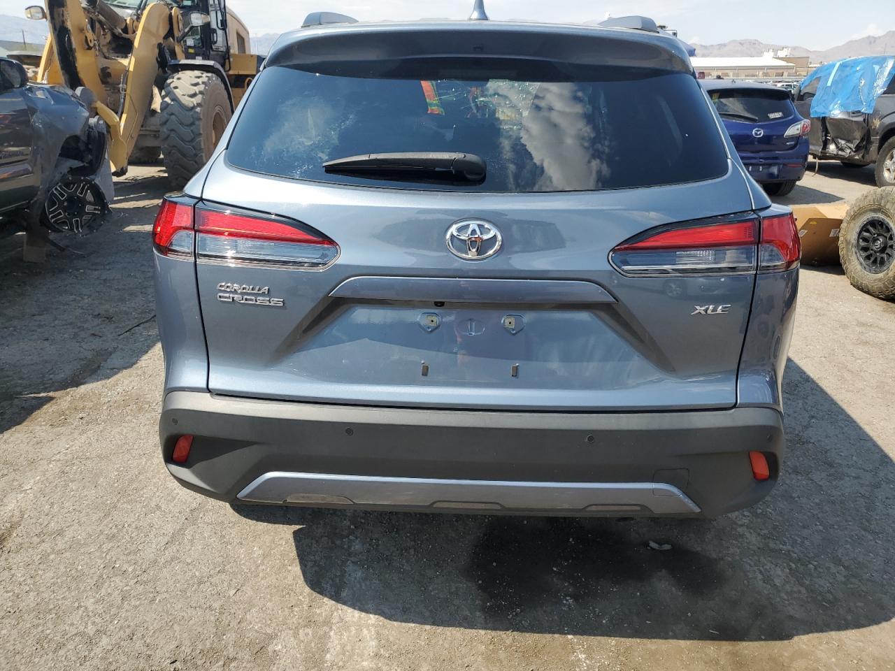 2022 TOYOTA COROLLA CROSS XLE VIN:7MUDAAAG8NV006588