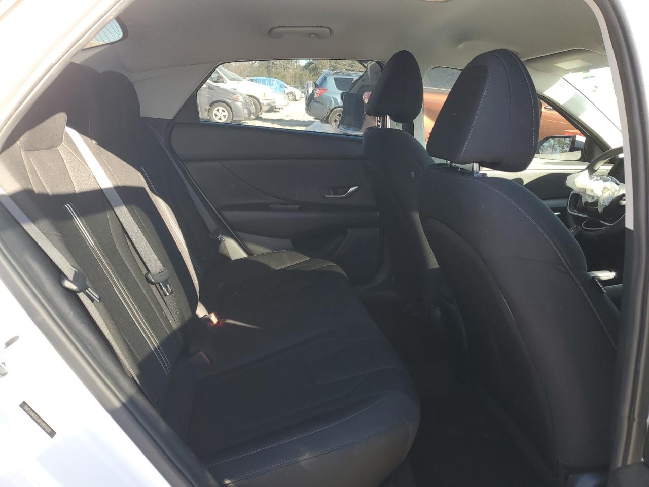 2023 HYUNDAI ELANTRA SEL VIN:5NPLM4AG4PH109028