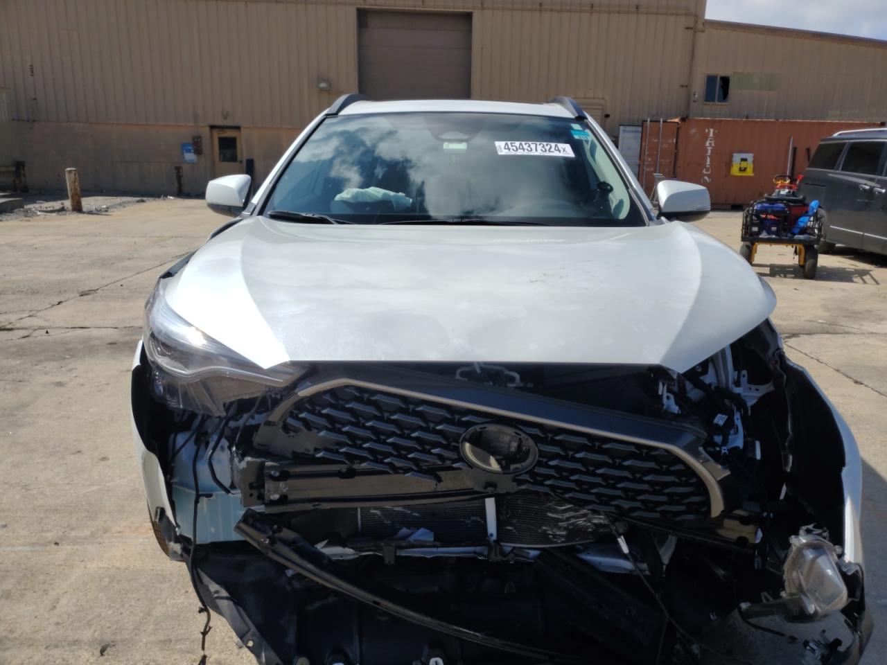 2023 TOYOTA COROLLA CROSS XLE VIN:7MUDAAAG3PV043549