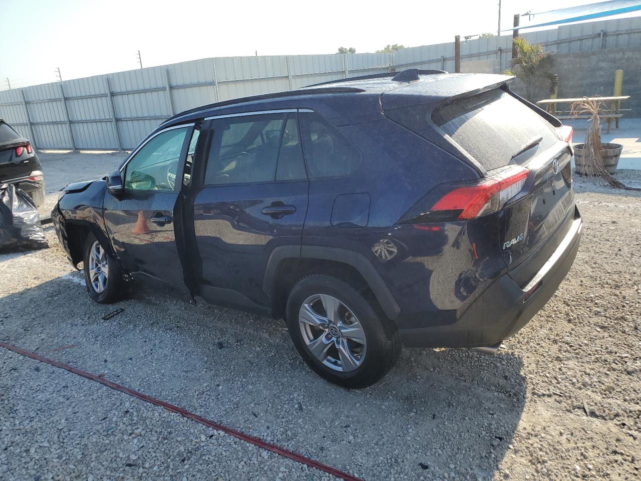 2022 TOYOTA RAV4 XLE VIN:2T3W1RFV5NW198012