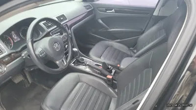2016 Volkswagen Passat VIN: