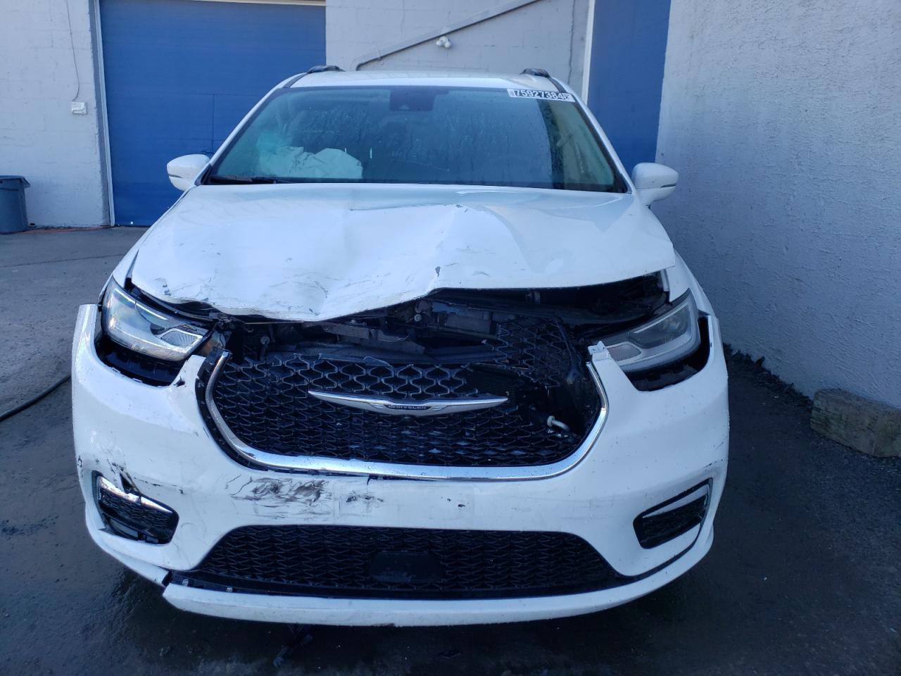 2022 CHRYSLER PACIFICA TOURING L VIN:2C4RC1BG8NR157786