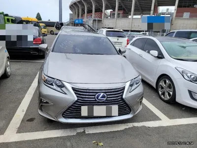 2018 Lexus ES 300 VIN: