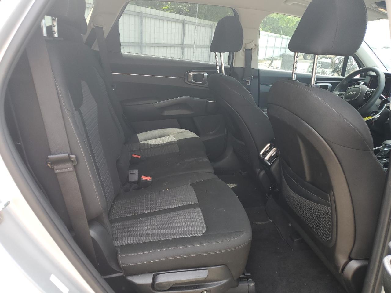 2022 KIA SORENTO LX VIN:5XYRG4LC8NG077328