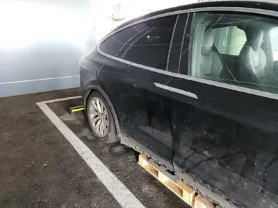2020 Tesla Model X VIN: