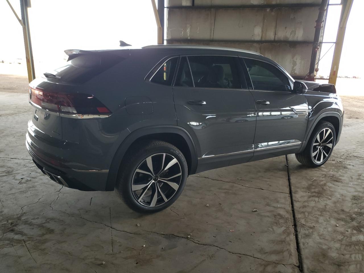 2024 VOLKSWAGEN ATLAS CROSS SPORT SEL PREMIUM R-LINE VIN:1V2FE2CA9RC249533