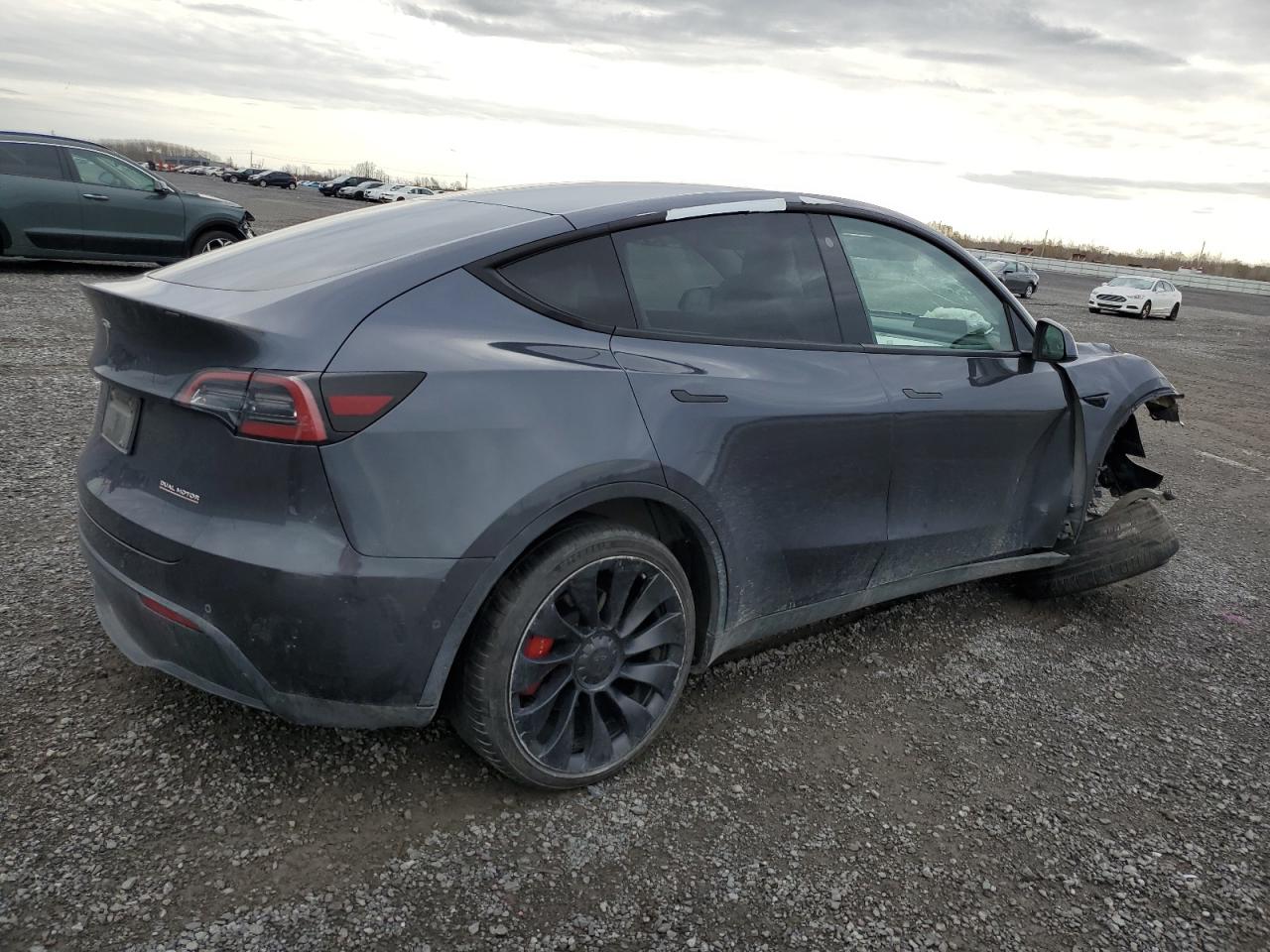 2022 TESLA MODEL Y  VIN:7SAYGDEF0NF314004