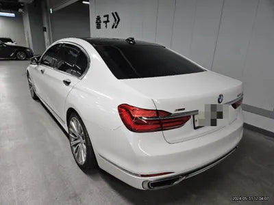 2016 BMW 750 VIN: