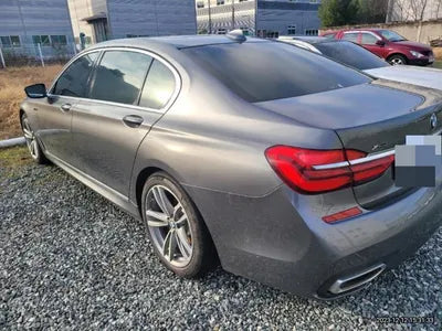 2018 BMW 740 VIN: