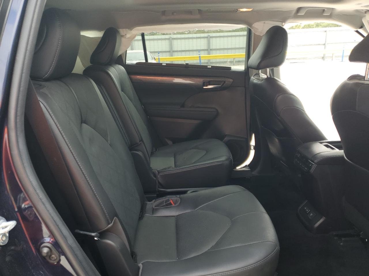 2022 TOYOTA HIGHLANDER PLATINUM VIN:5TDFZRBH9NS185368