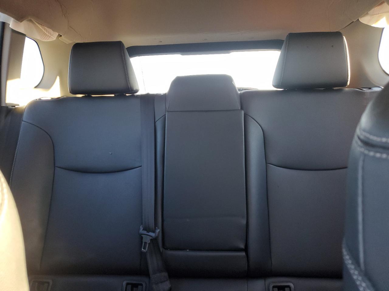 2022 TOYOTA COROLLA CROSS XLE VIN:7MUDAABG4NV016243
