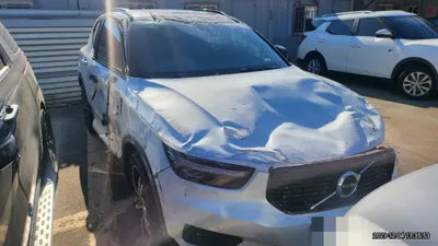 2019 Volvo XC40 VIN: