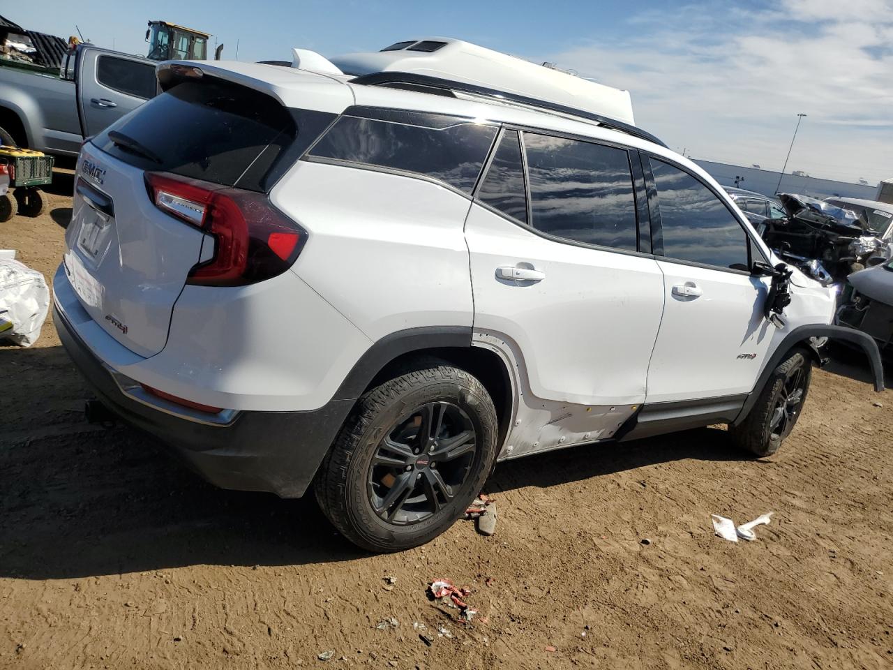 2022 GMC TERRAIN AT4 VIN:3GKALYEV1NL233124