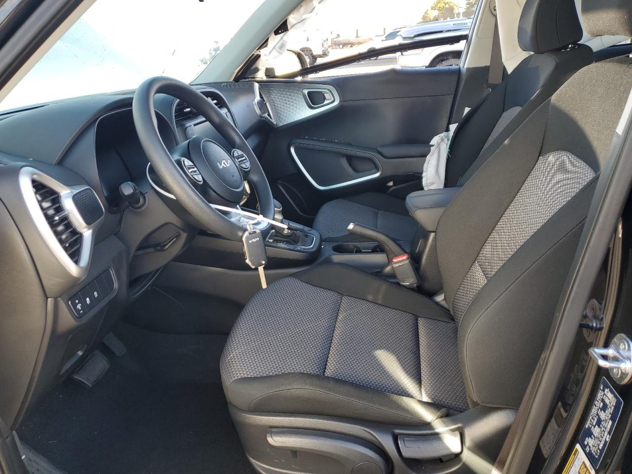 2024 KIA SOUL LX VIN:KNDJ23AU6R7228588
