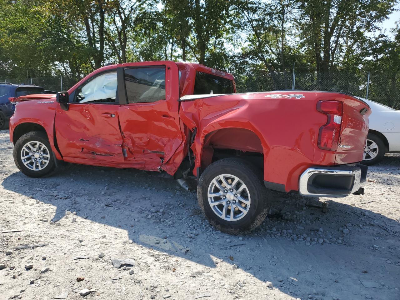 2022 CHEVROLET SILVERADO LTD K1500 LT VIN:1GCUYDED4NZ197528
