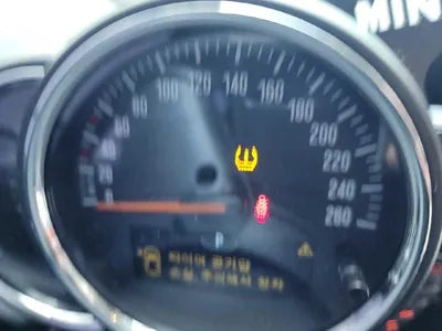 2015 MINI Cooper VIN: