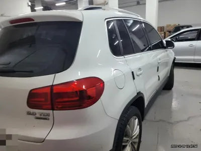2016 Volkswagen Tiguan VIN: