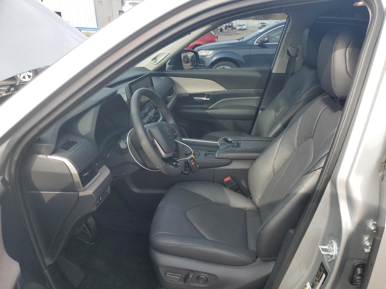 2024 TOYOTA GRAND HIGHLANDER XLE VIN:5TDAAAA59RS008030