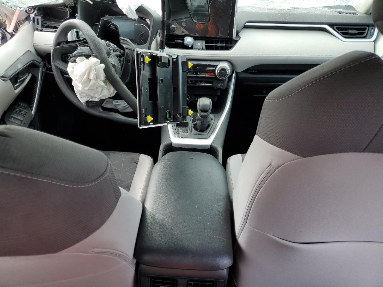 2024 TOYOTA RAV4 XLE VIN:2T3W1RFV6RW353625