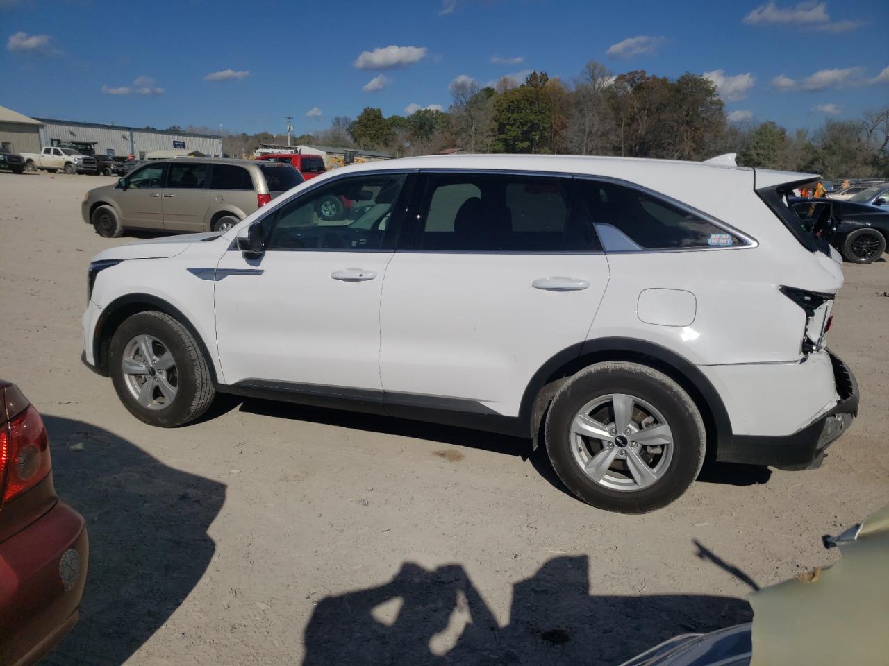 2024 KIA SORENTO LX VIN:5XYRG4JC8RG299621