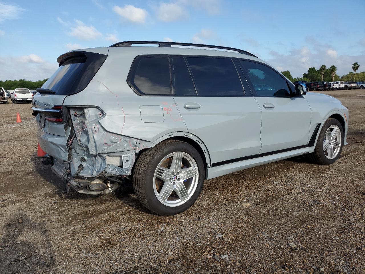 2024 BMW X7 ALPINA XB7 VIN:5UX43EM13R9V44685