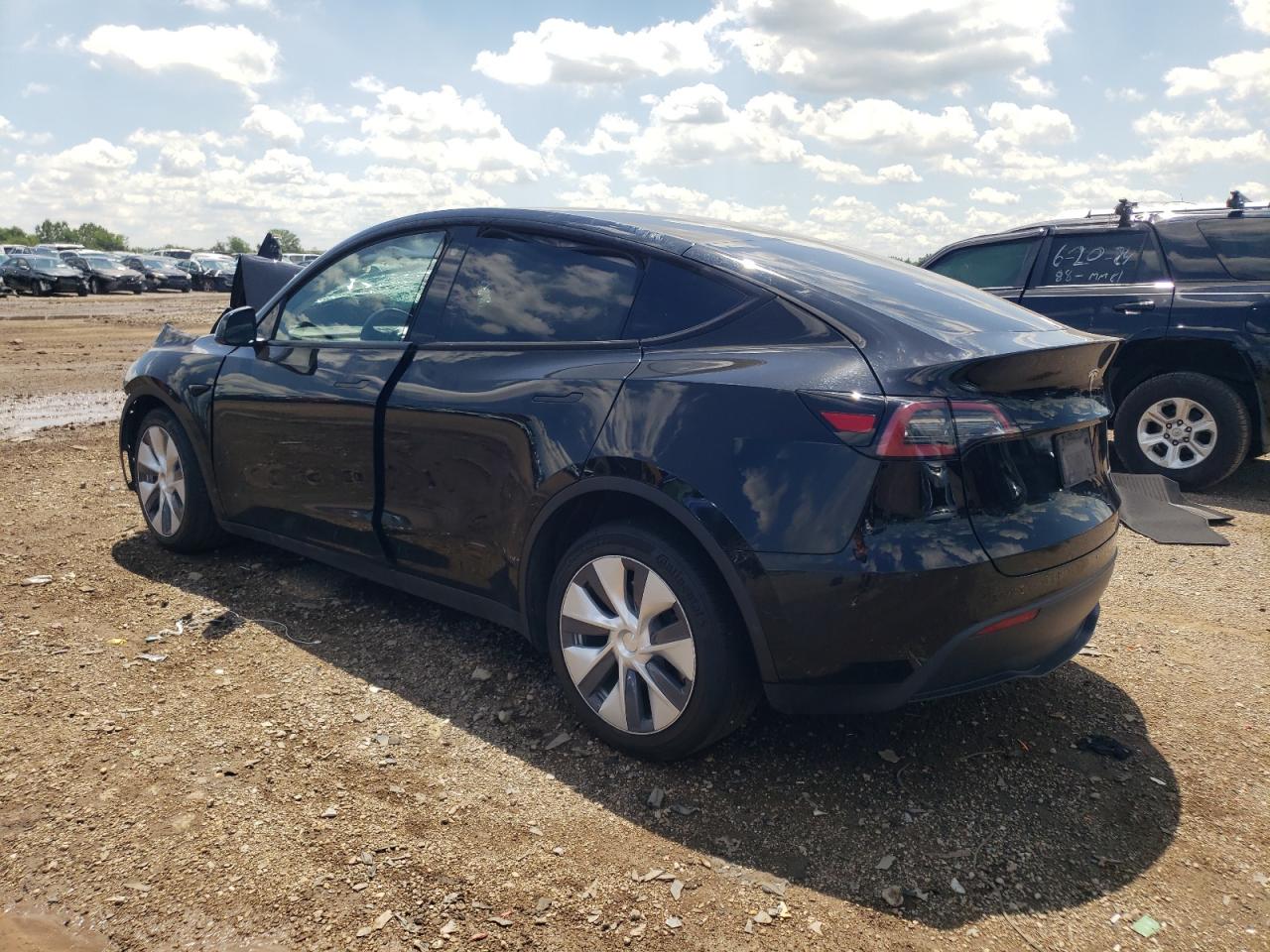 2022 TESLA MODEL Y  VIN:7SAYGDEE2NA008622