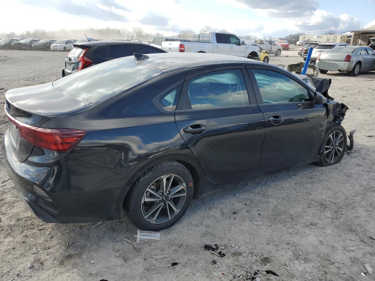 2024 KIA FORTE LX VIN:3KPF24AD2RE799135