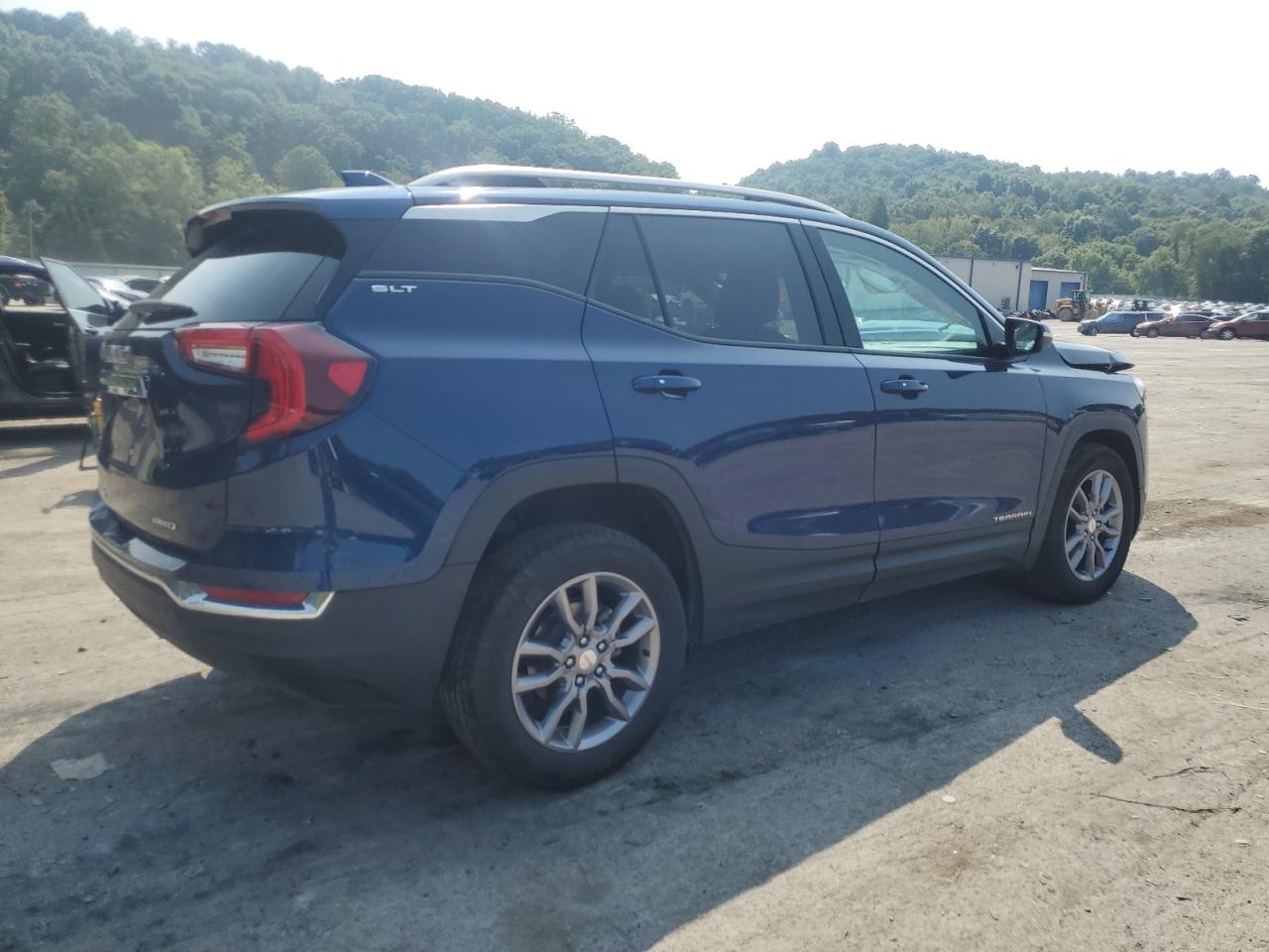 2022 GMC TERRAIN SLT VIN:3GKALVEV8NL184566