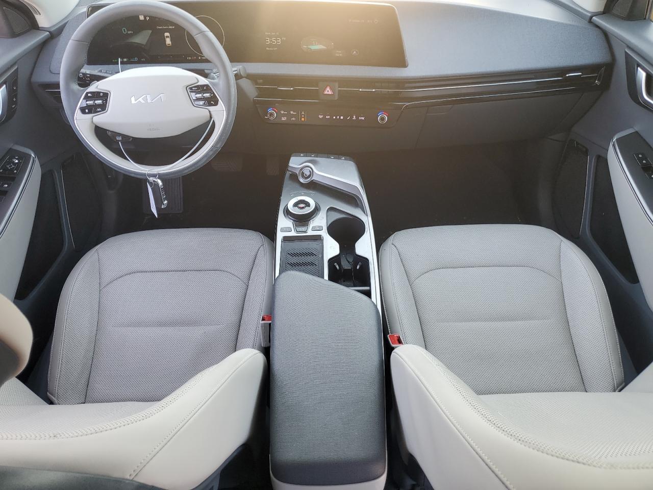 2022 KIA EV6 LIGHT VIN:KNDC34LA6N5065087